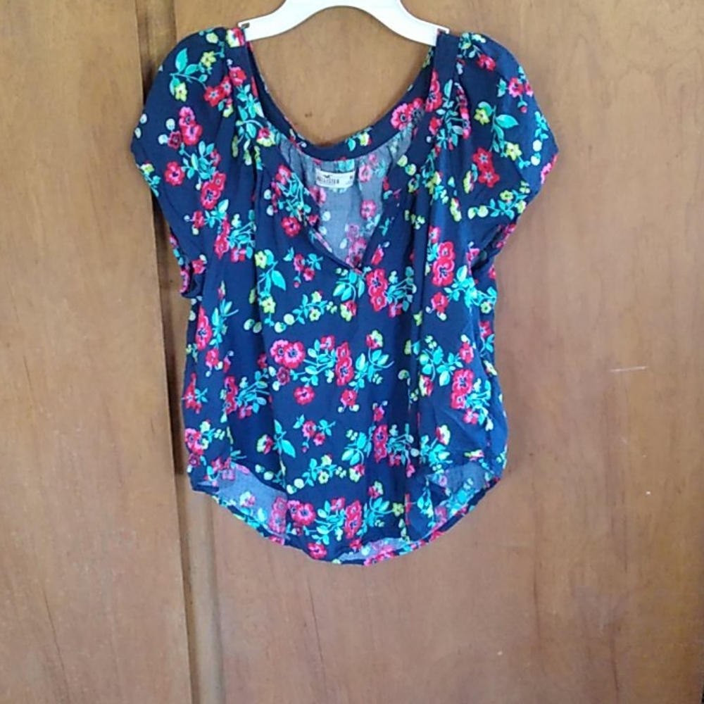 Hollister shirt